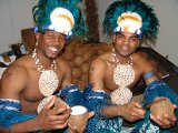 Das Hilgight, traditionelles Kokosnuss öffnen zur Begrüßung ihrer Gäste (19).jpg